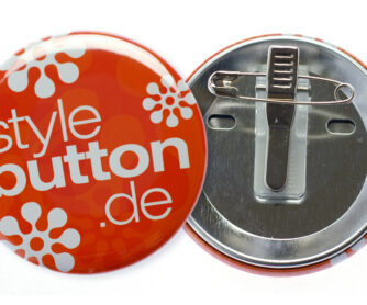 56 mm Button mit Kombiclip