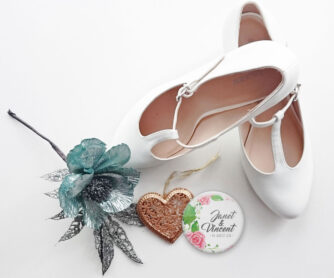 Hochzeitbutton #38 zur Heirat mit Brautschuhen