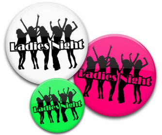 Buttuns Ladies Night Party 2 feiernde Girls JGA Buttons