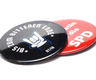 Buttons 76 mm mit Sicherheitsnadel – Bild 4