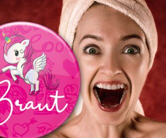 überrasche die Braut mit diesem tollen JGA Button: Einhorn