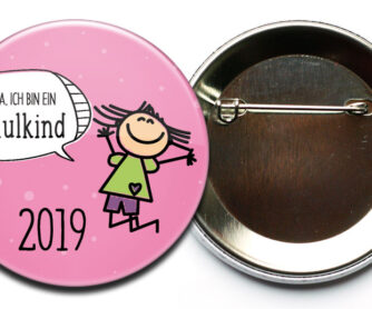 Button Hurra ich bin ein Schulkind 5 Mädchen rosa mit Sicherheitsnadel