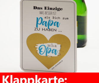 Die Rubbelkarte ist eine Klappkarte. So hast Du Platz für persönliche Worte an Deinen Papa.